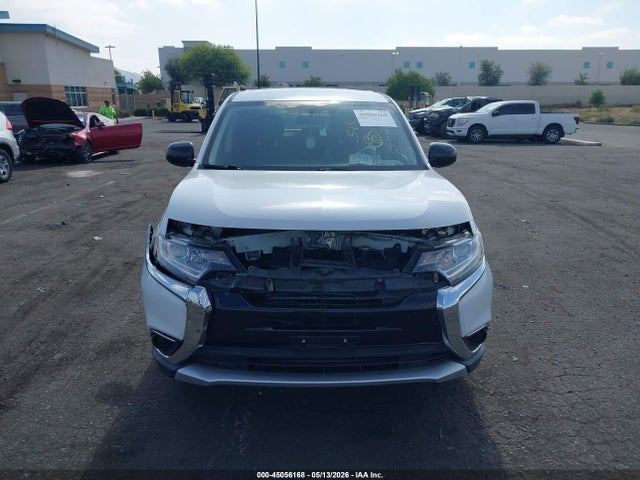Mitsubishi Outlander Es 2017 JA4AD2A39HZ008287 Image 13