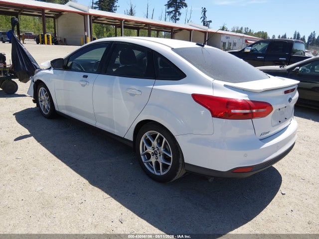 45056196 :رقم المزاد ، 1FADP3F27FL380443 vin ، 2015 Ford Focus Se مزاد بيع