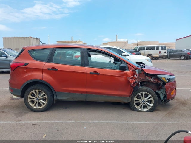 Продажа на аукционе авто 2019 Ford Escape S, vin: 1FMCU0F75KUA42208, номер лота: 45056198