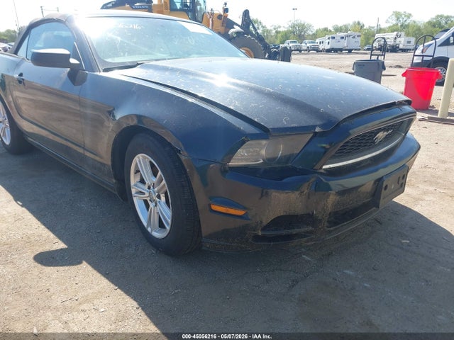 Продажа на аукционе авто 2013 Ford Mustang V6, vin: 1ZVBP8EM7D5229845, номер лота: 45056216