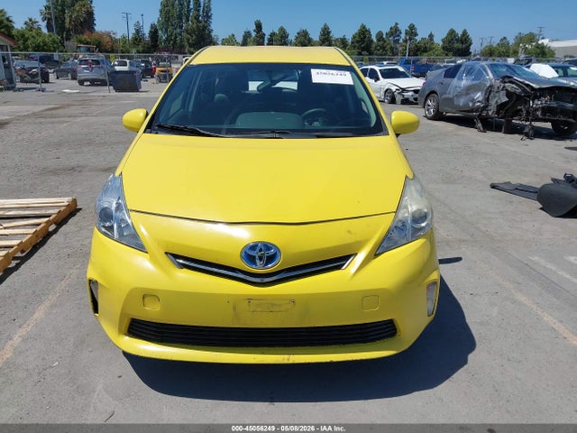 2014 Toyota Prius V Three მანქანა იყიდება აუქციონზე, vin: JTDZN3EUXEJ011093, აუქციონის ნომერი: 45056249