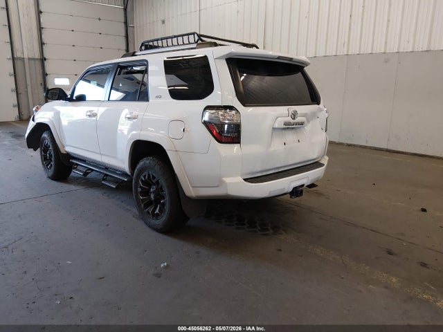 Toyota 4runner Sr5 Premium 2022 JTENU5JR6N5979100 Image 3