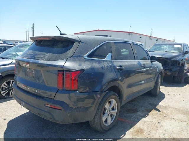 Продажа на аукционе авто 2022 Kia Sorento Lx, vin: 5XYRGDLC1NG106278, номер лота: 45056278