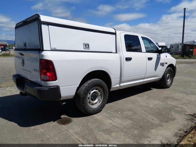 1C6RR7KT1KS640830 RAM 1500 Classic Tradesman 4x4 5&#039;7 Box