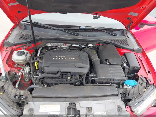 45056318 :رقم المزاد ، WAUEFGFF4F1043622 vin ، 2015 Audi A3 2.0t Premium مزاد بيع