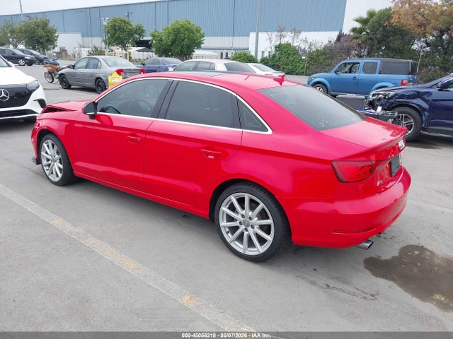 45056318 :رقم المزاد ، WAUEFGFF4F1043622 vin ، 2015 Audi A3 2.0t Premium مزاد بيع