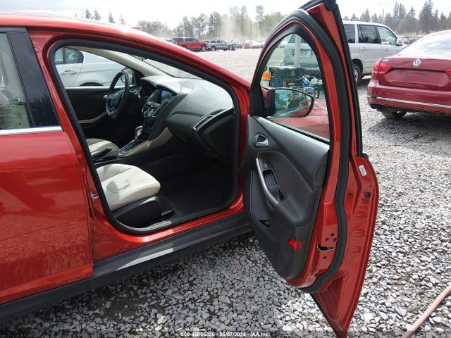 Ford Focus Titanium 2018 1FADP3J22JL294053 Image 5