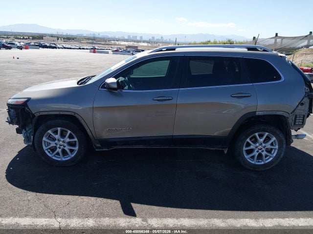 1C4PJLLB7JD587348 Jeep Cherokee Latitude Plus Fwd