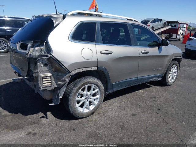 1C4PJLLB7JD587348 Jeep Cherokee Latitude Plus Fwd