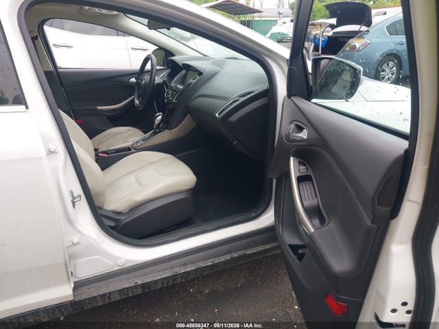 Продажа на аукционе авто 2018 Ford Focus Titanium, vin: 1FADP3J25JL294757, номер лота: 45056347
