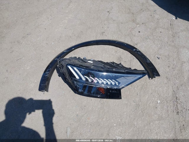 WU1ARBF18ND002572 Audi Rs Q8 Tfsi Quattro Tiptronic