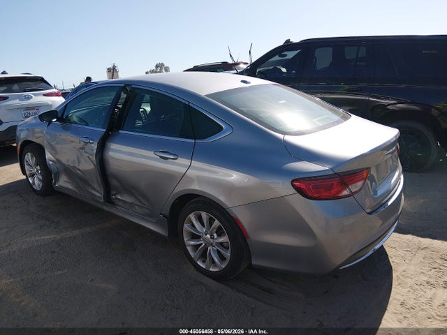 Chrysler 200 C 2015 1C3CCCCB9FN720612 Image 3