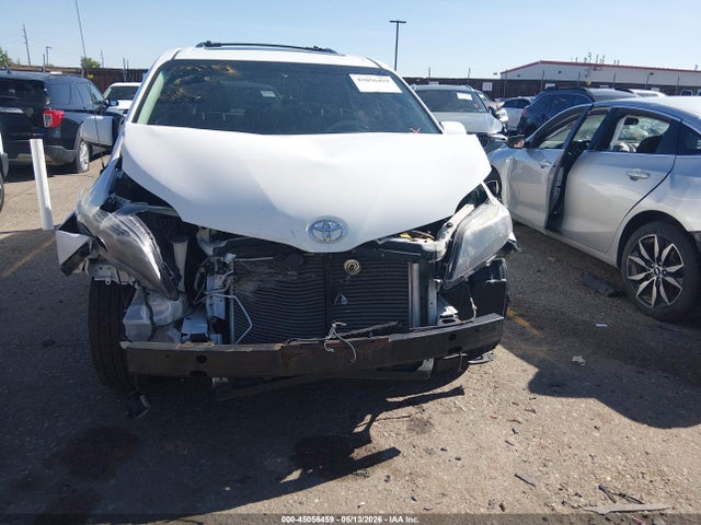 Aukcja sprzedaży 2013 Toyota Sienna Se 8 Passenger, vin: 5TDXK3DC9DS318801, numer aukcji: 45056459