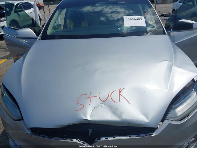 Продажа на аукционе авто 2018 Tesla Model X 100d/75d/p100d, vin: 5YJXCAE25JF111832, номер лота: 45056489