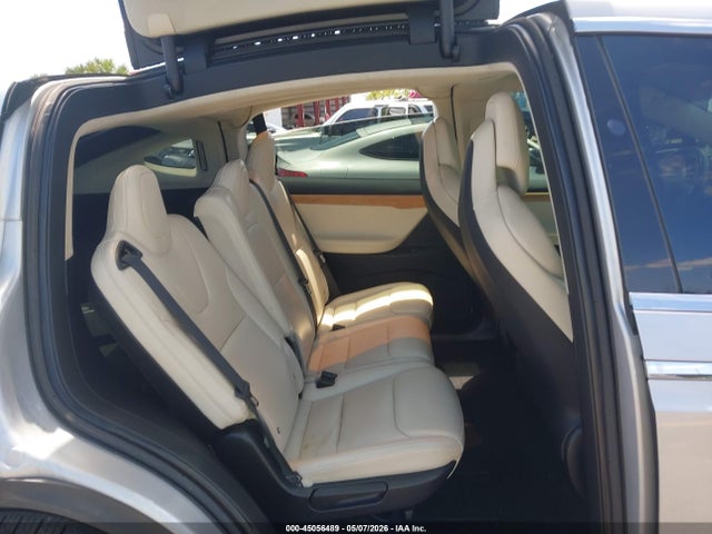 Продажа на аукционе авто 2018 Tesla Model X 100d/75d/p100d, vin: 5YJXCAE25JF111832, номер лота: 45056489