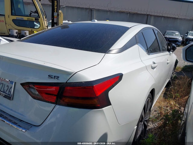 1N4BL4CVXNN353943 Nissan Altima Sr Fwd