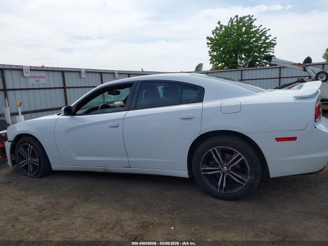 2C3CDXJG6EH125016 Dodge Charger Sxt