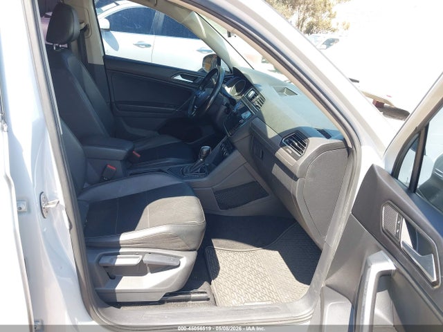 Продаж на аукціоні авто 2018 Volkswagen Tiguan 2.0t Se/2.0t Sel, vin: 3VV3B7AX4JM174634, номер лоту: 45056519