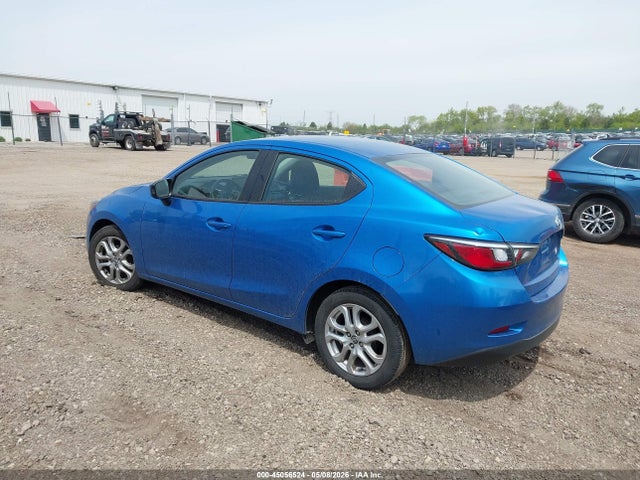 45056524 :رقم المزاد ، 3MYDLBZV5GY130585 vin ، 2016 Scion Ia مزاد بيع