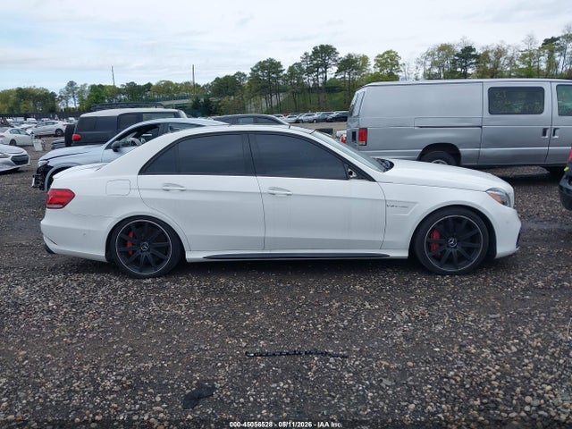 45056528 :رقم المزاد ، WDDHF7GB1FB101018 vin ، 2015 Mercedes-benz E 63 Amg S 4matic مزاد بيع