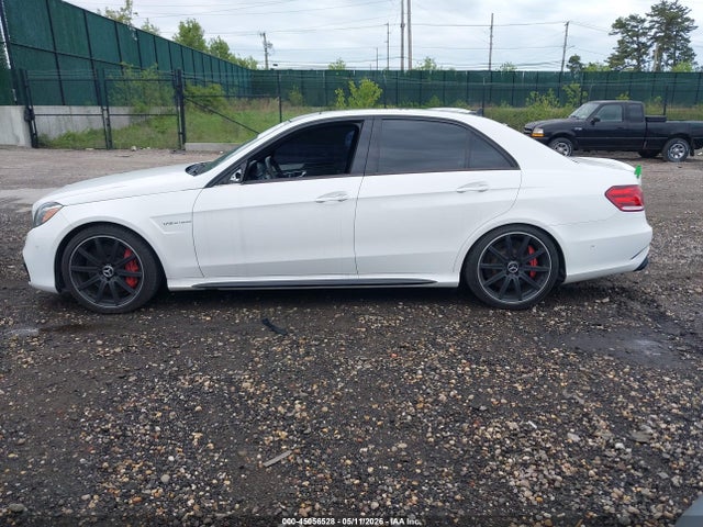 45056528 :رقم المزاد ، WDDHF7GB1FB101018 vin ، 2015 Mercedes-benz E 63 Amg S 4matic مزاد بيع