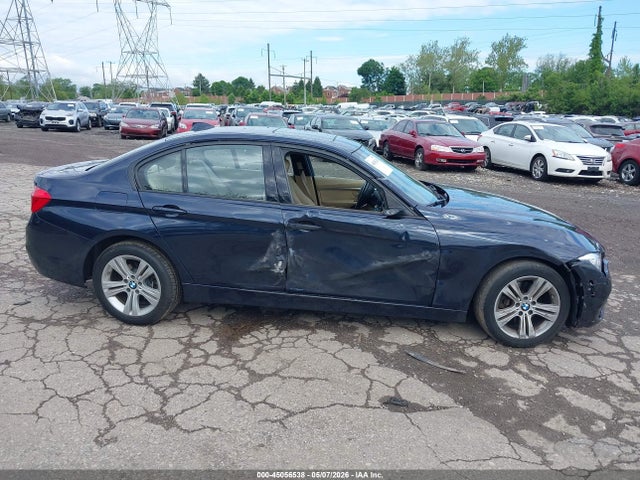 BMW 328i Xdrive 2016 WBA8E3G59GNU04027 Image 13