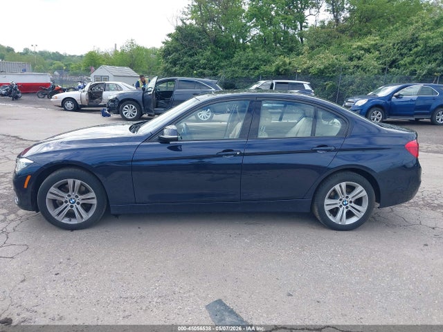BMW 328i Xdrive 2016 WBA8E3G59GNU04027 Image 14