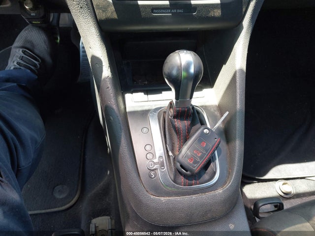 45056542 :رقم المزاد ، WVWFD7AJ3BW115335 vin ، 2011 Volkswagen Gti 2-door مزاد بيع