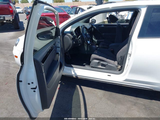 45056542 :رقم المزاد ، WVWFD7AJ3BW115335 vin ، 2011 Volkswagen Gti 2-door مزاد بيع