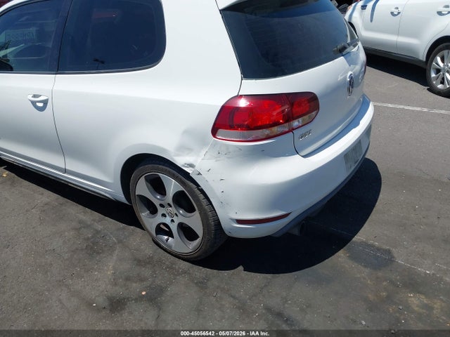 45056542 :رقم المزاد ، WVWFD7AJ3BW115335 vin ، 2011 Volkswagen Gti 2-door مزاد بيع