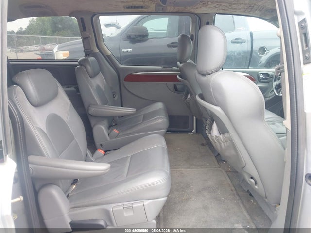 45056550 :رقم المزاد ، 2C4GP64L55R338010 vin ، 2005 Chrysler Town & Country Limited مزاد بيع