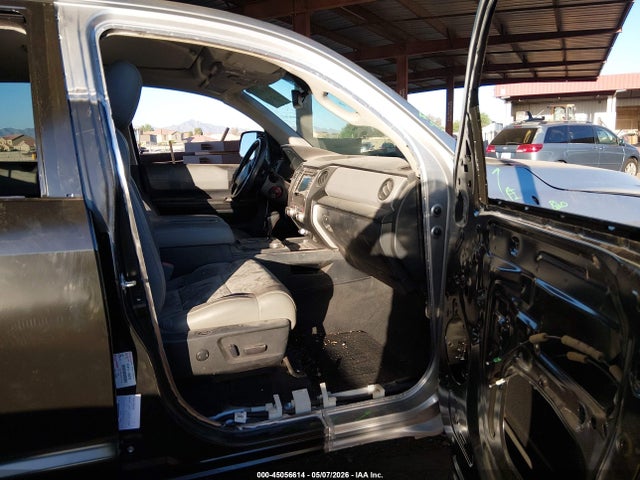 Продаж на аукціоні авто 2019 Toyota Tundra Limited 5.7l V8, vin: 5TFHY5F12KX780618, номер лоту: 45056614