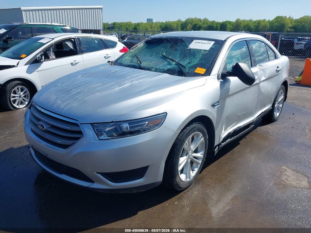 2015 Ford Taurus Se მანქანა იყიდება აუქციონზე, vin: 1FAHP2D89FG172611, აუქციონის ნომერი: 45056639