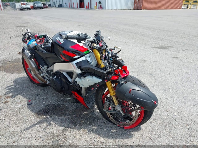 Auction sale of the 2021 Aprilia Tuono V4 1100 Factory, vin: ZD4KZUB05MS000089, lot number: 45056664