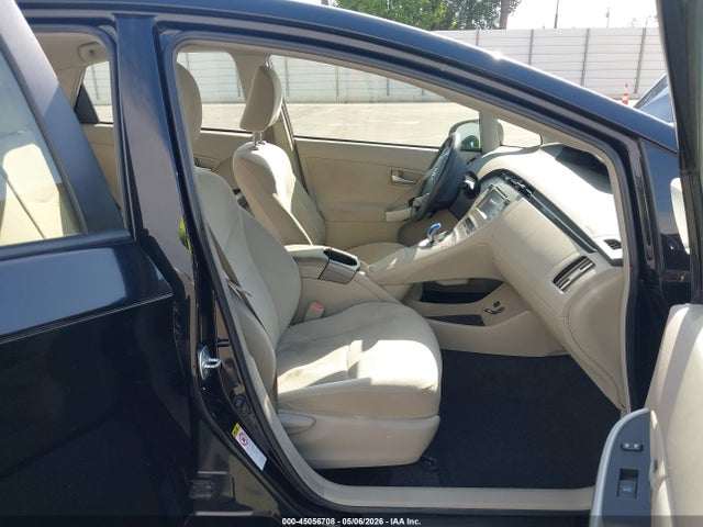 2014 Toyota Prius Two მანქანა იყიდება აუქციონზე, vin: JTDKN3DU6E1746673, აუქციონის ნომერი: 45056708