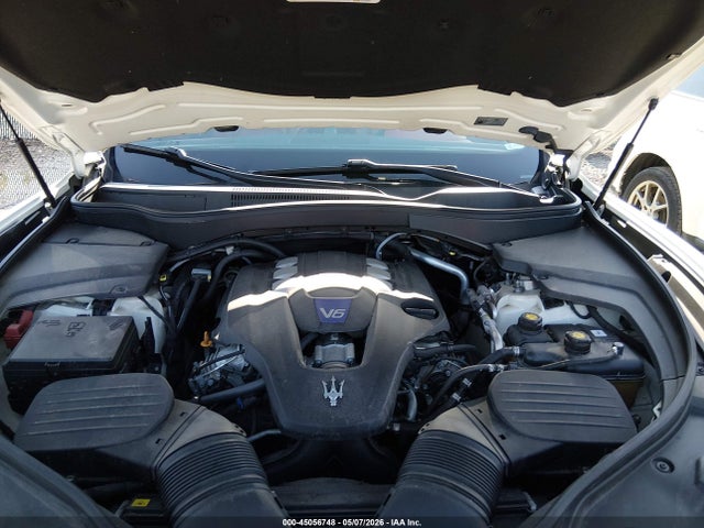 45056748 :رقم المزاد ، ZN661YUS2KX336615 vin ، 2019 Maserati Levante S Gransport مزاد بيع