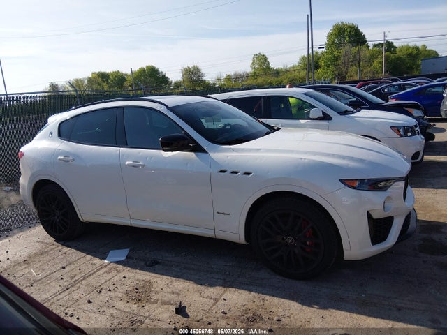 45056748 :رقم المزاد ، ZN661YUS2KX336615 vin ، 2019 Maserati Levante S Gransport مزاد بيع