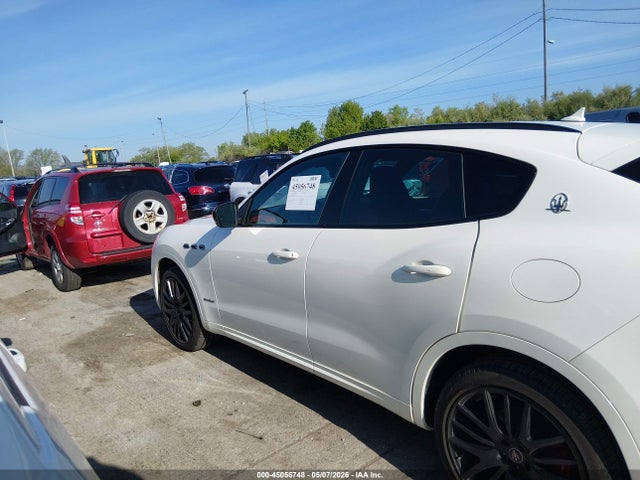 45056748 :رقم المزاد ، ZN661YUS2KX336615 vin ، 2019 Maserati Levante S Gransport مزاد بيع