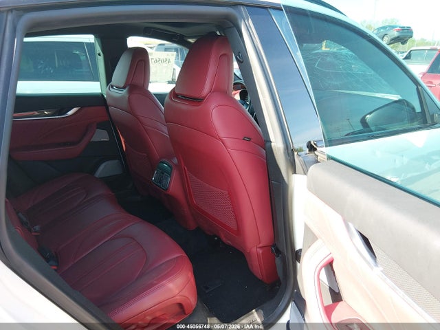 45056748 :رقم المزاد ، ZN661YUS2KX336615 vin ، 2019 Maserati Levante S Gransport مزاد بيع