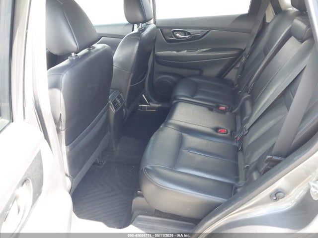JN8AT2MV3JW325760 Nissan Rogue Sl