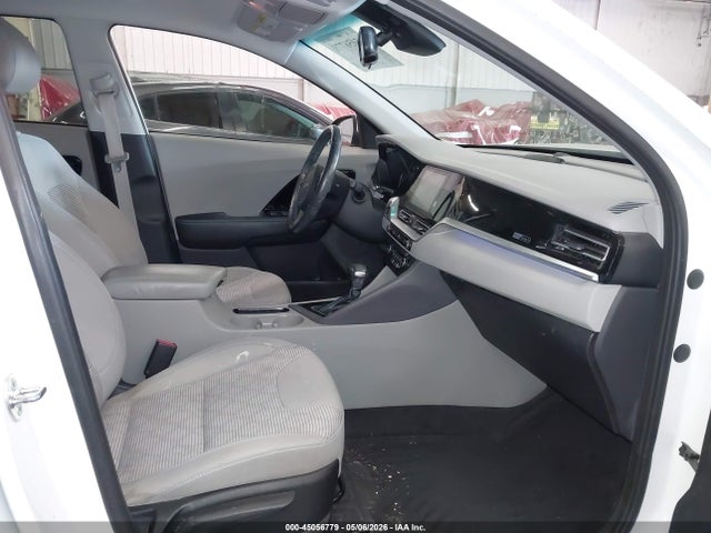 KNDCM3LD2N5543345 KIA Niro Plug-in Hybrid Lxs