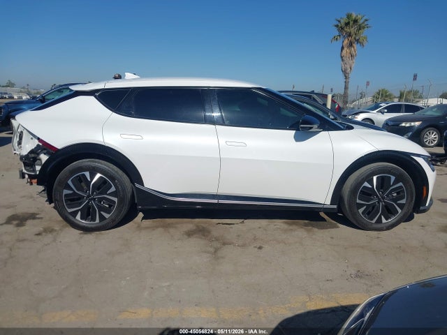 KNDC34LA7R5216623 KIA Ev6 Wind