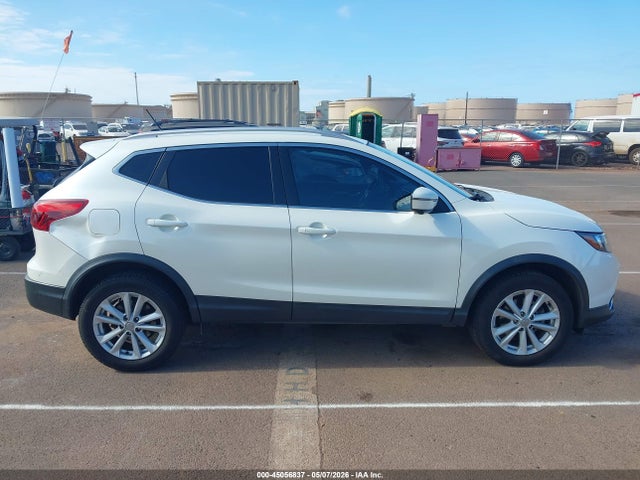 JN1BJ1CP5HW024469 Nissan Rogue Sport Sv