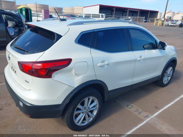 JN1BJ1CP5HW024469 Nissan Rogue Sport Sv
