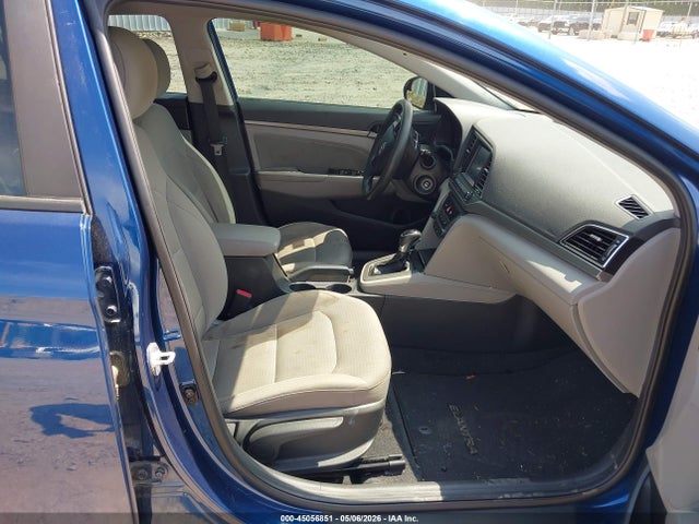 Продажа на аукционе авто 2017 Hyundai Elantra Se, vin: 5NPD84LF0HH190995, номер лота: 45056851