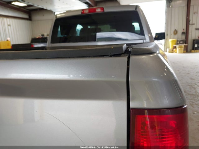1C6RR7FG3KS629518 RAM 1500 Classic Tradesman 4x4 6&#039;4 Box
