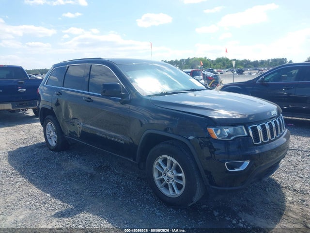 2018 Jeep Grand Cherokee Laredo 4x2 მანქანა იყიდება აუქციონზე, vin: 1C4RJEAG5JC438140, აუქციონის ნომერი: 45056926
