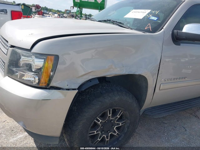 2008 Chevrolet Suburban 1500 Ltz მანქანა იყიდება აუქციონზე, vin: 1GNFC16038J205842, აუქციონის ნომერი: 45056944