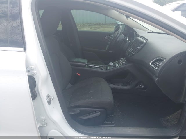45056947 :رقم المزاد ، 1C3CCCAB5GN164156 vin ، 2016 Chrysler 200 Limited مزاد بيع