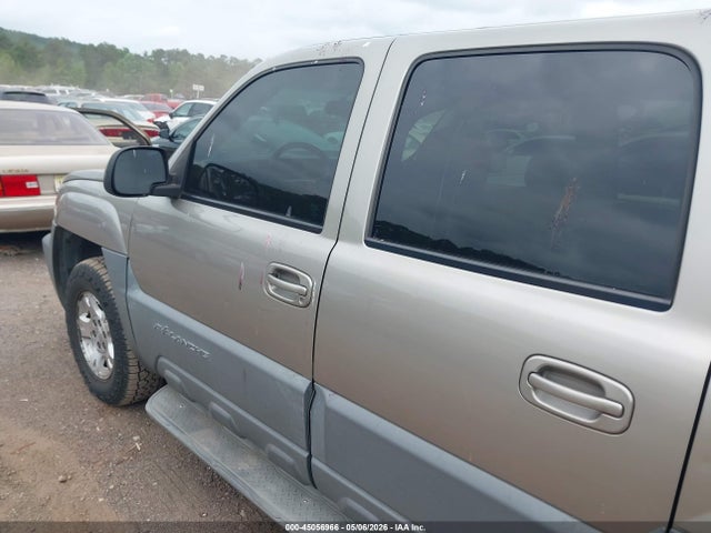 2002 Chevrolet Avalanche 1500 მანქანა იყიდება აუქციონზე, vin: 3GNEK13T22G353518, აუქციონის ნომერი: 45056966